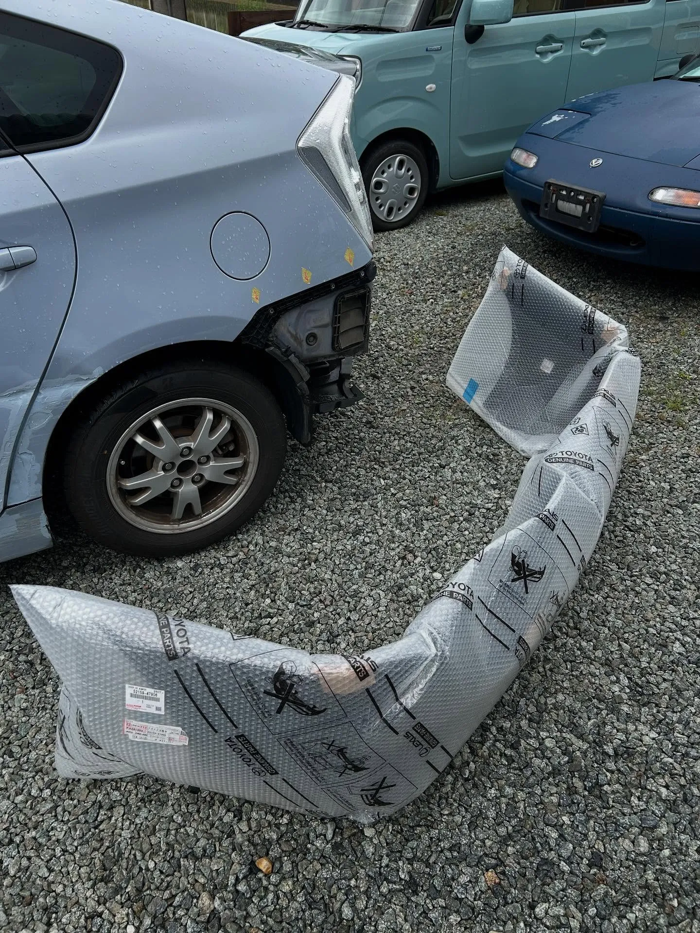 プリウス入庫🚙アウディの鈑金完了🛠️