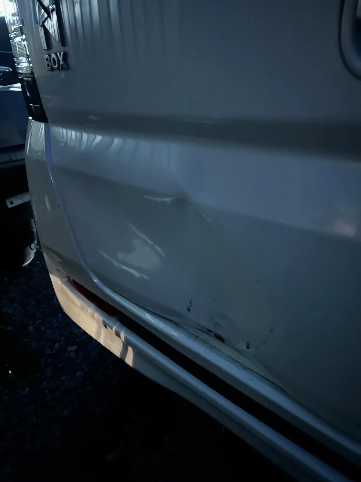 JF1 ホンダ　N-BOXが鈑金修理でお預かりです🚗