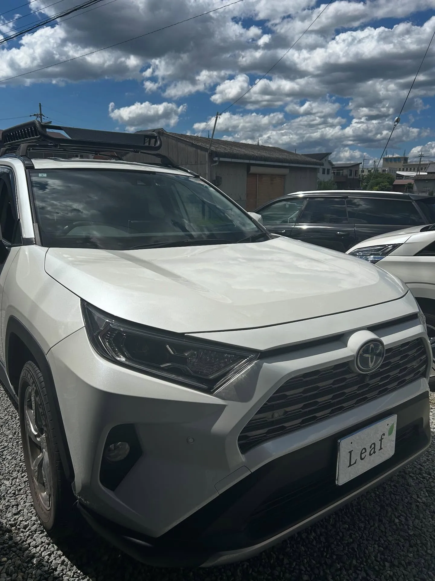 トヨタ　RAV4 鈑金修理で入庫🛠️