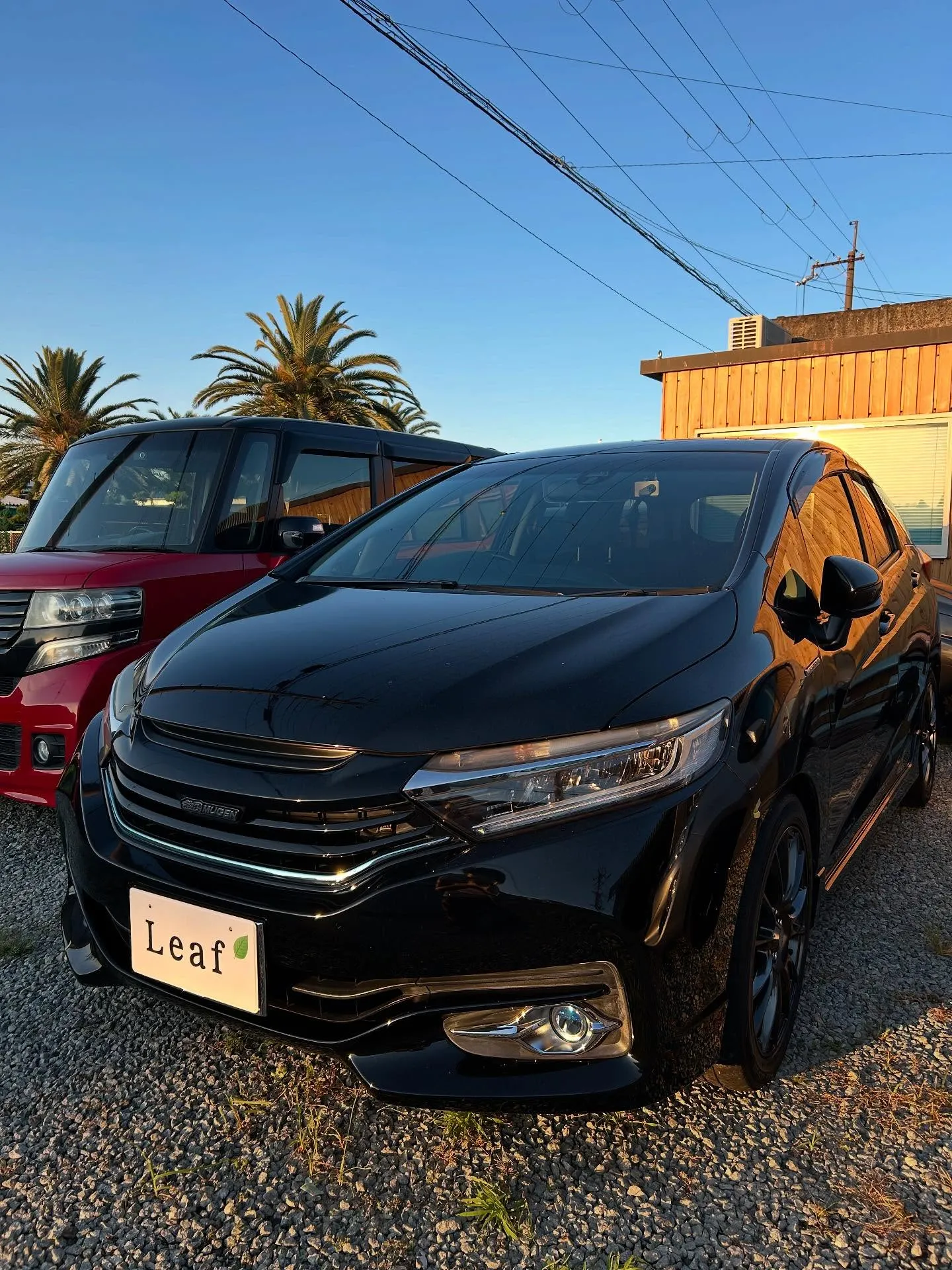 アクア　スペーシア　フィットシャトル　鈑金修理3台お預かりで...