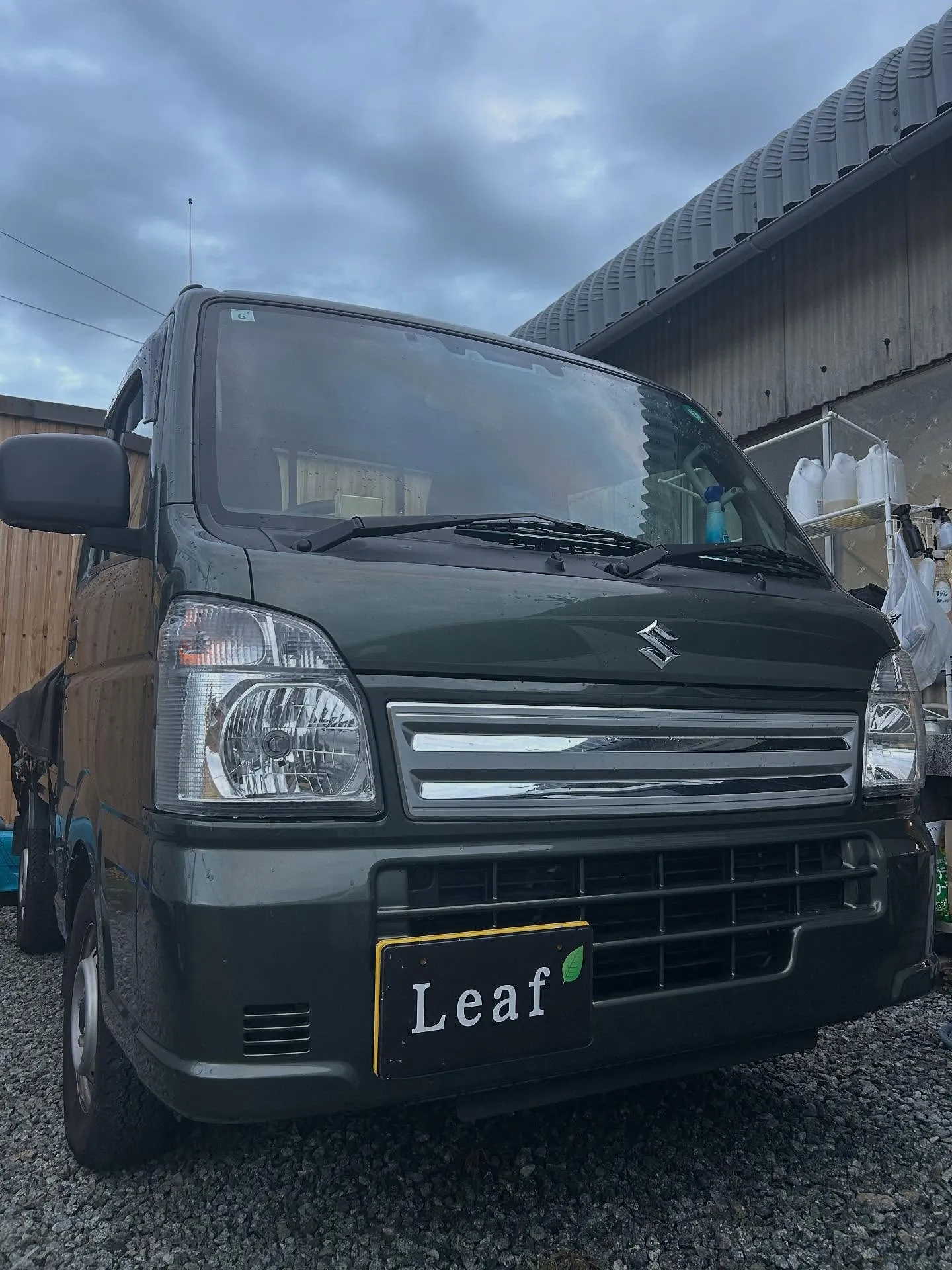 DA16T スズキ キャリー　30系アルファード　鈑金入庫🚙