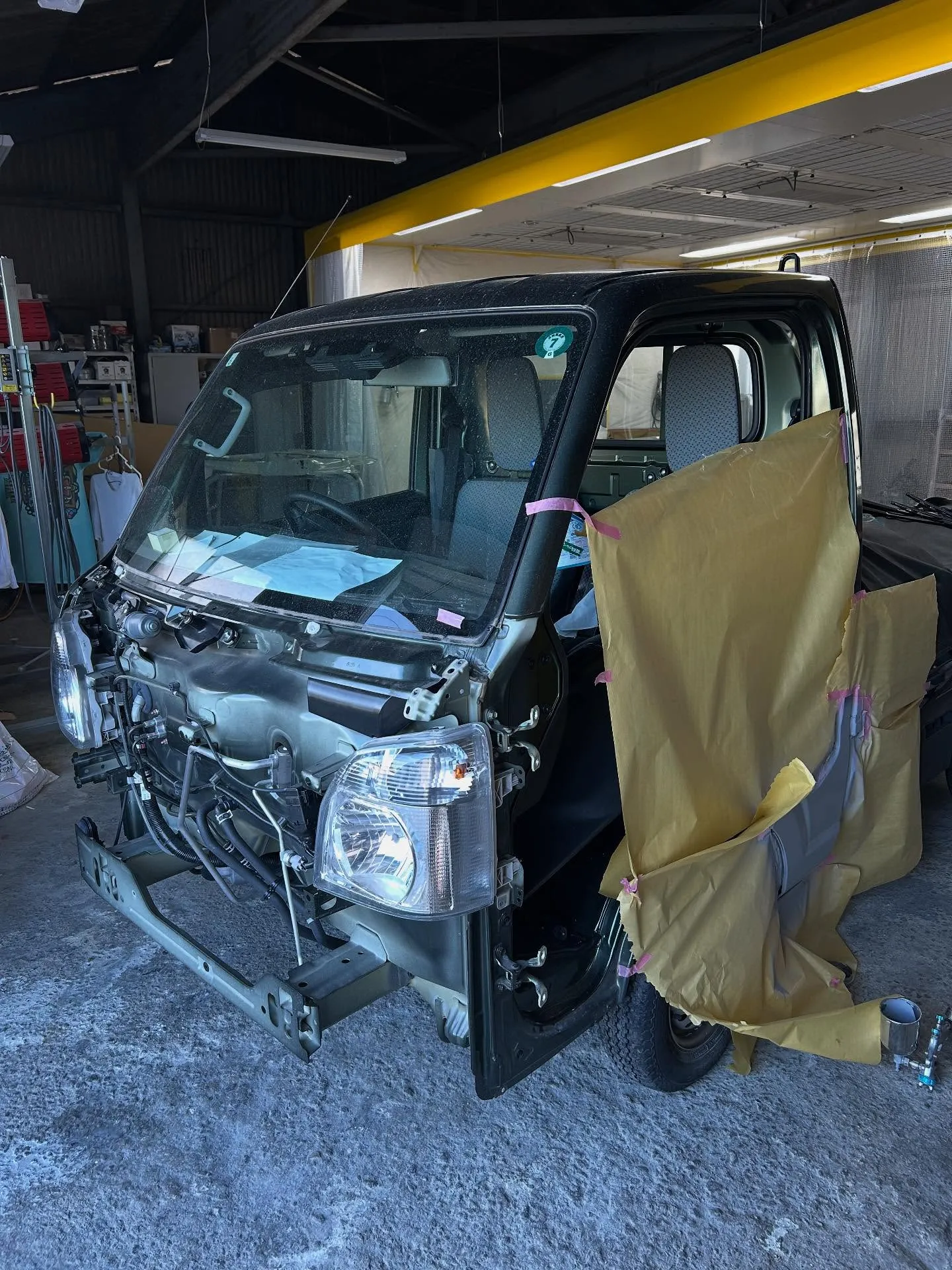 スズキ　エブリィ　鈑金修理で入庫🚙