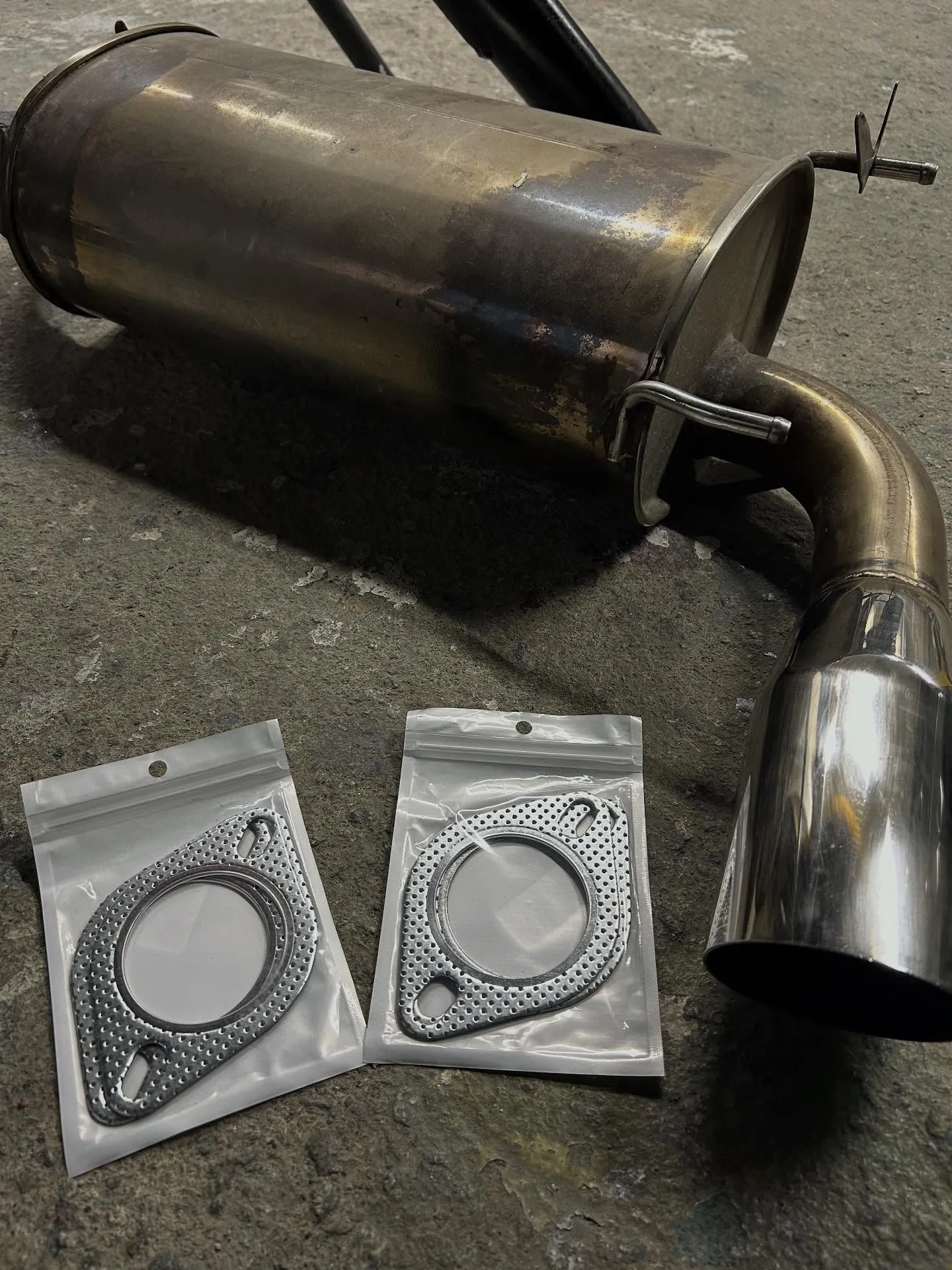 イグニス塗装完了🫟エブリィ鈑金完了🛠️