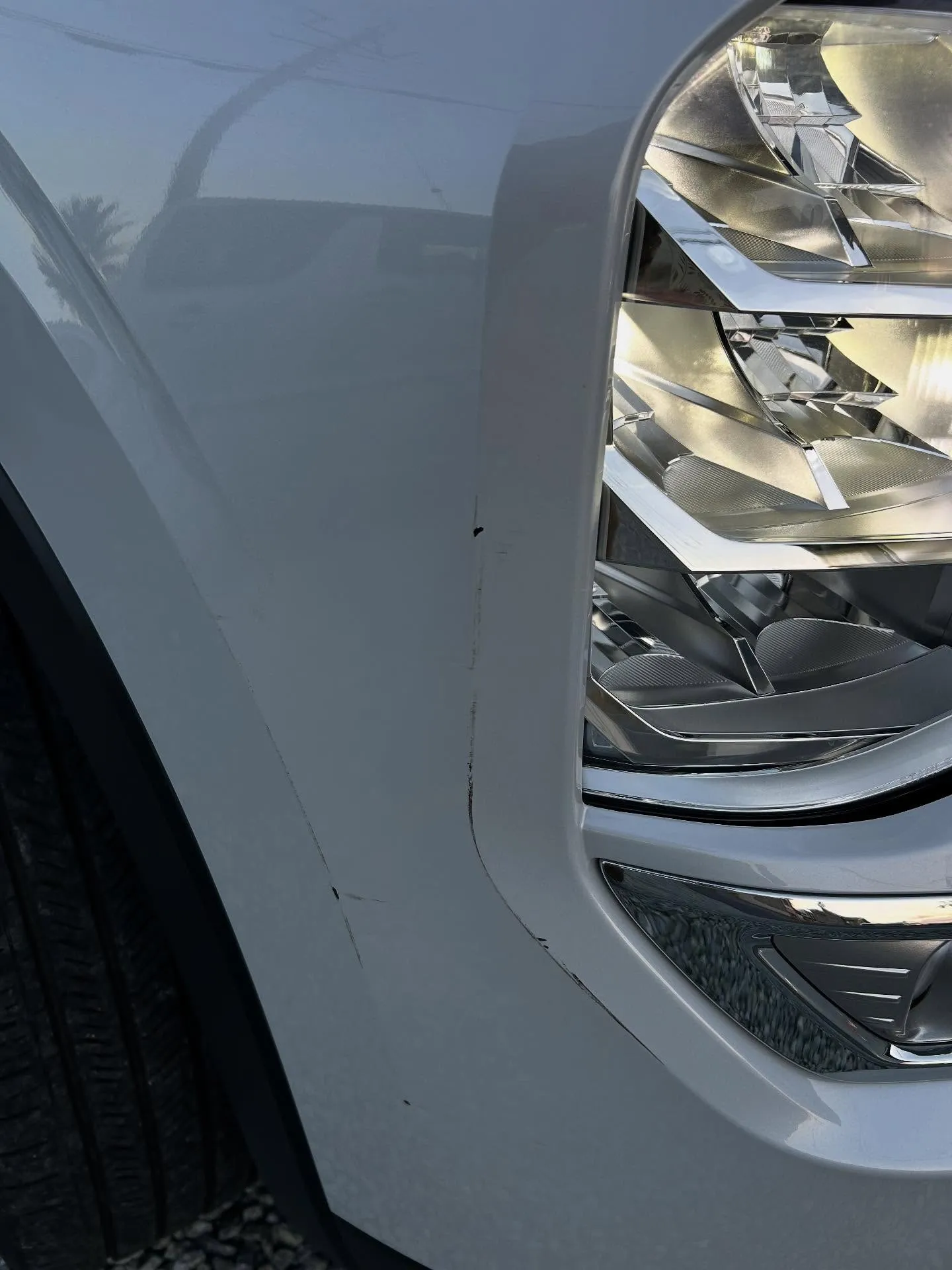 アウトランダー鈑金修理でお預かり🚗