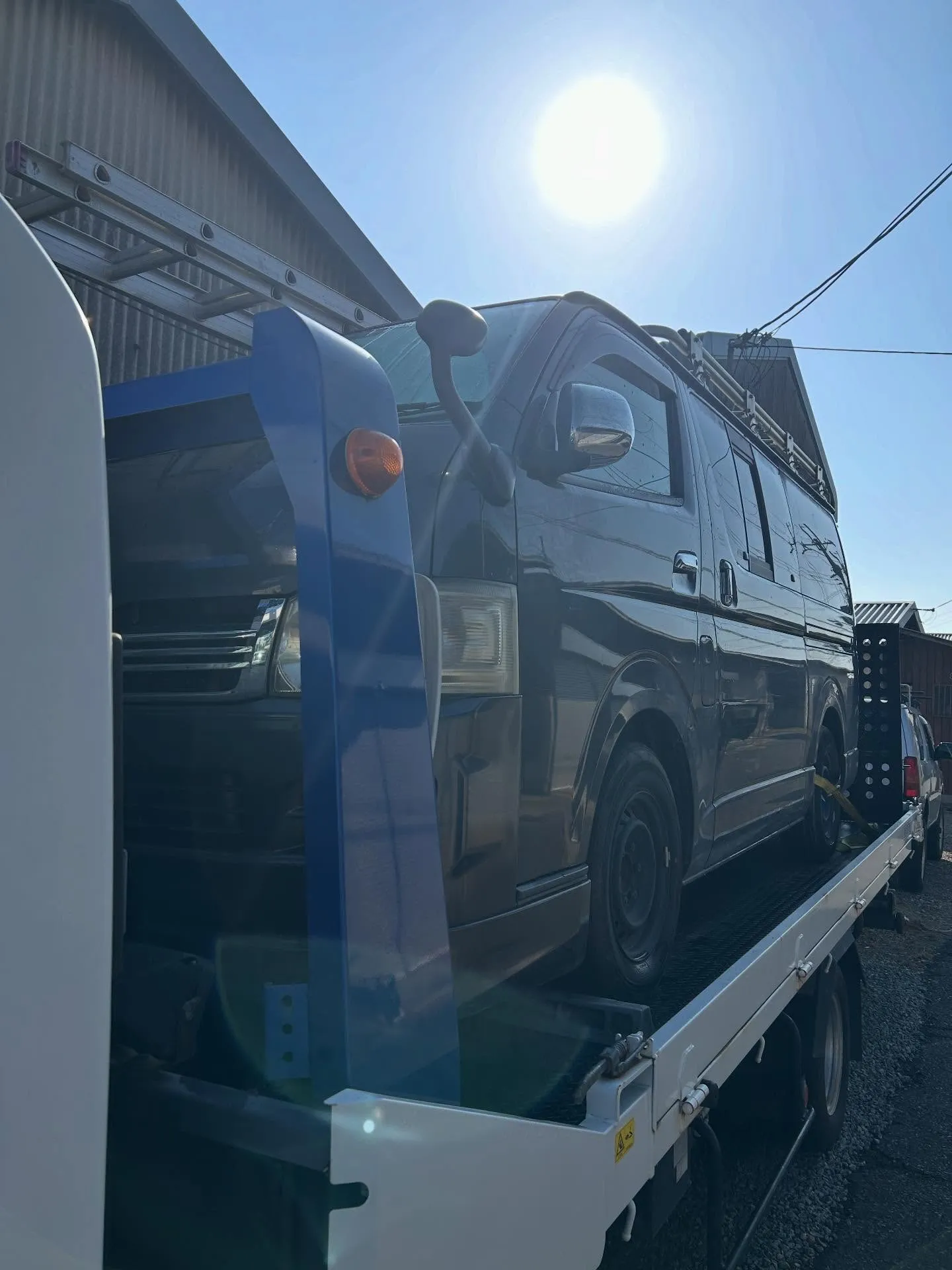 ハイエース　車検入庫🚗