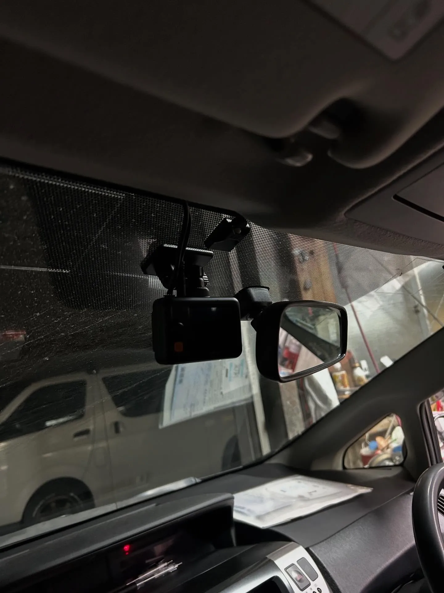 ハイエース　鈑金塗装完了👌