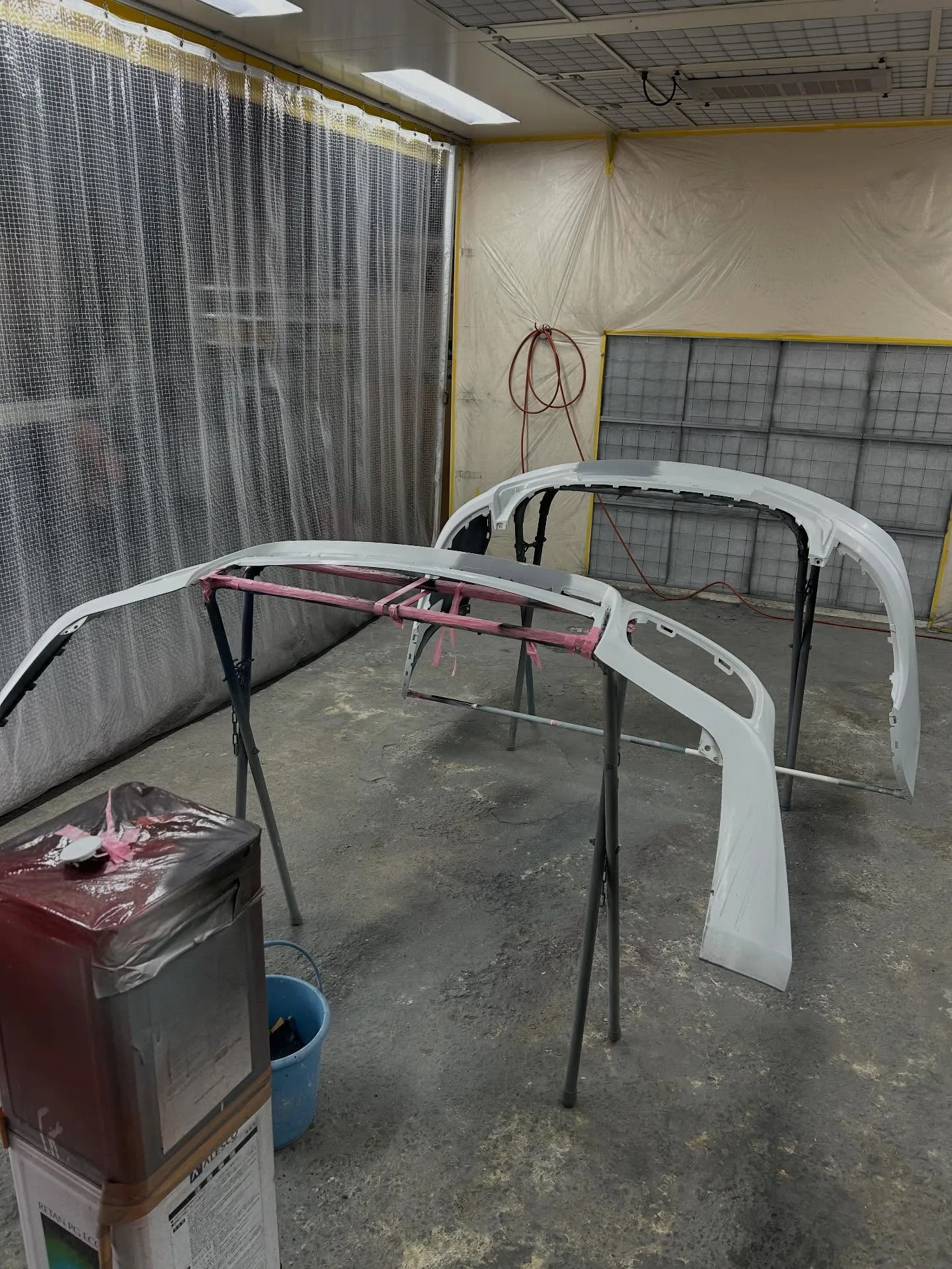 30系プリウス　鈑金入庫🚗