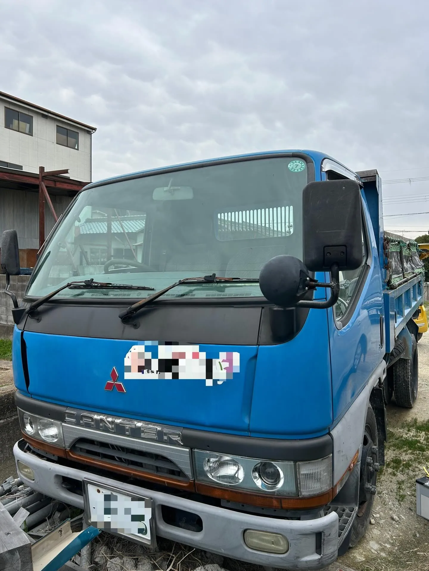 トヨタ　カローラ鈑金修理🛠️