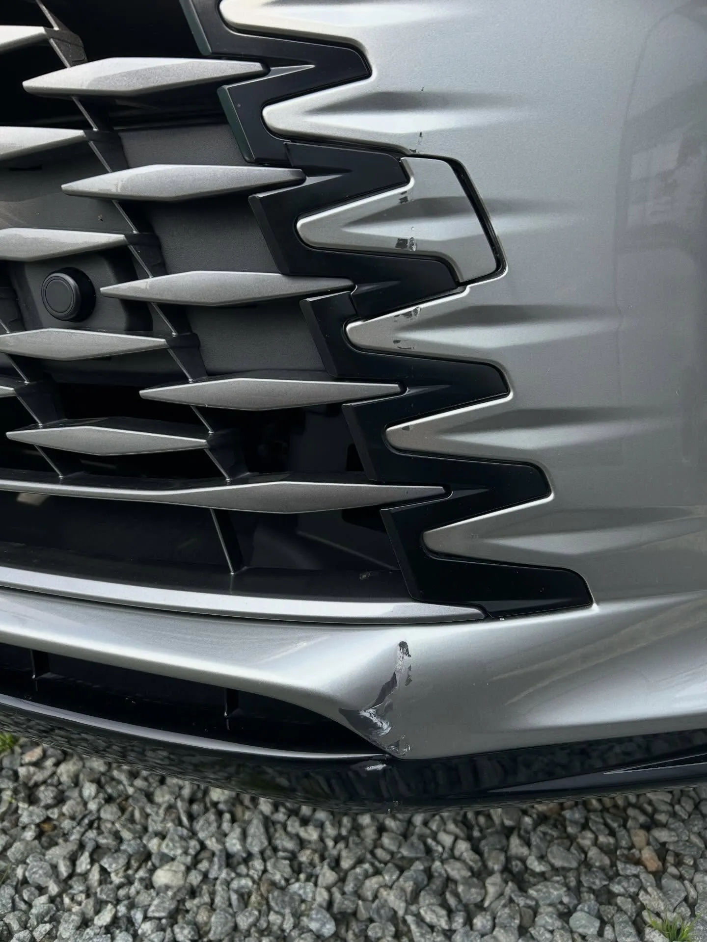 レクサスRX バンパー修理🛠️