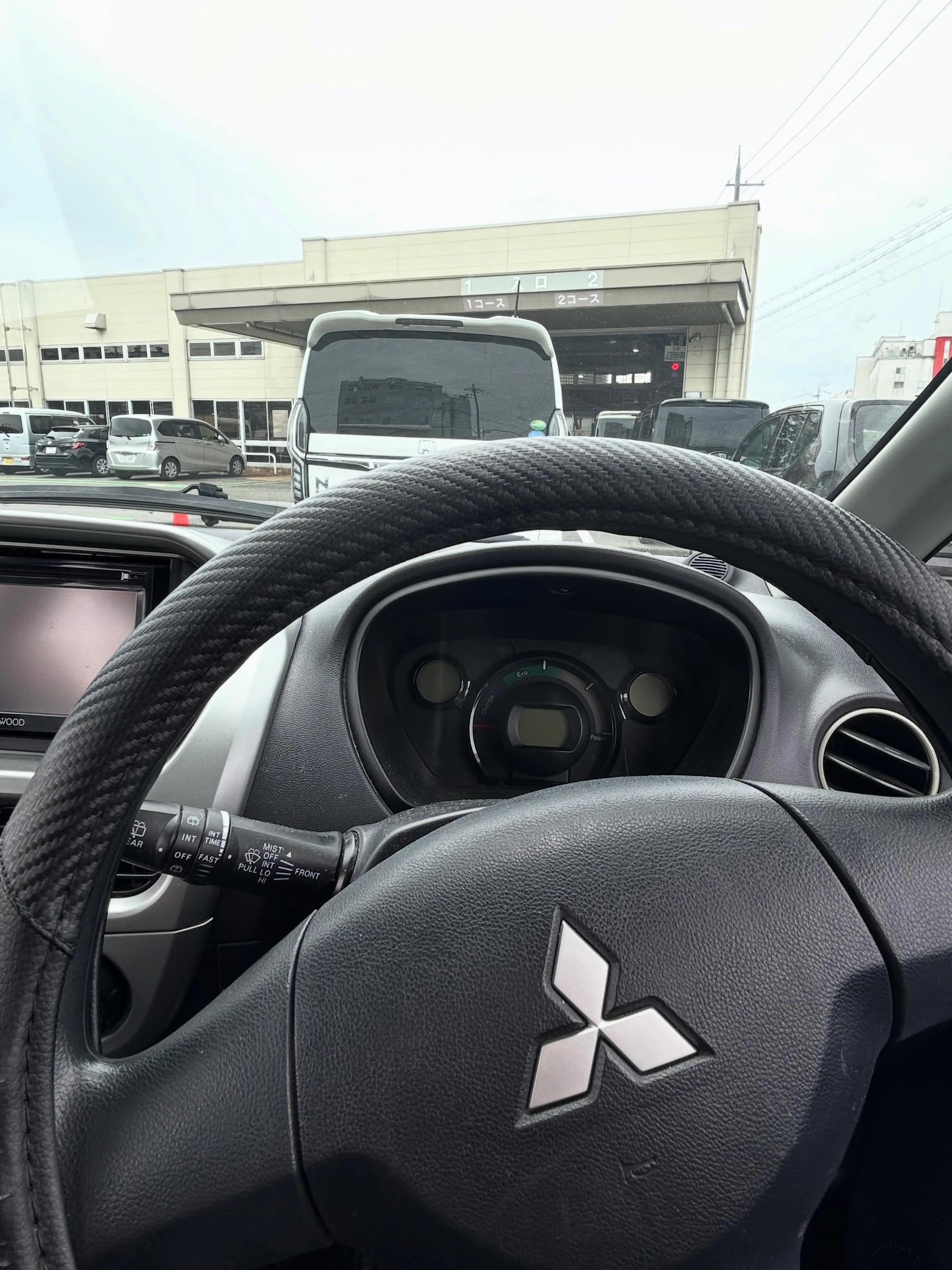 ホンダ　フリード　鈑金入庫🛠️