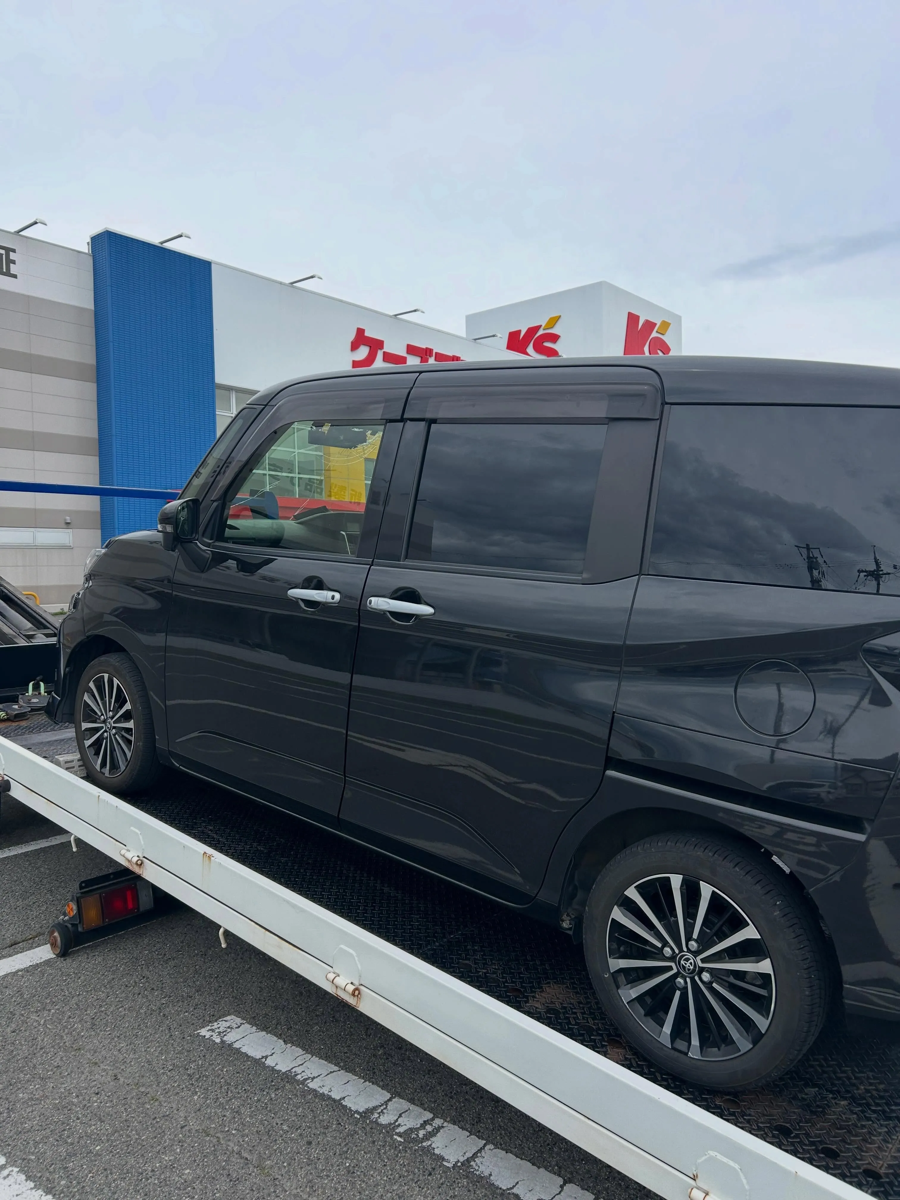 N-BOX 車検入庫🛠️ルーミー鈑金預かり🚙